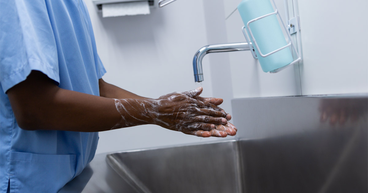 Doctor washing hands